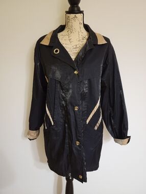 Braetan Women's Vintage Button Down Windbreaker Size M